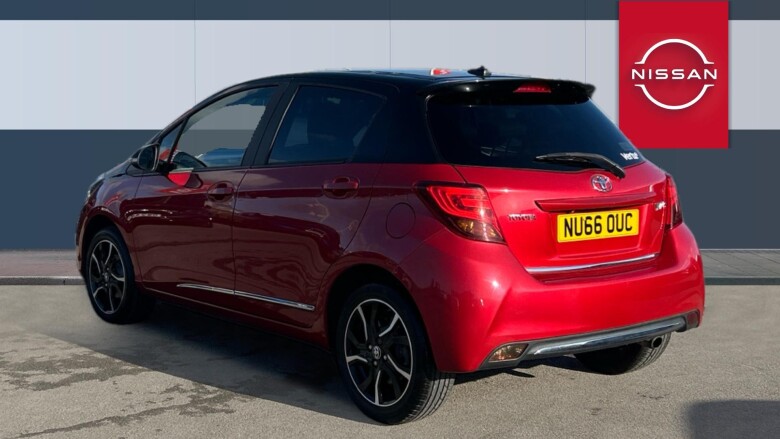 Toyota Yaris 1.33 VVT-i Design 5dr Petrol Hatchback